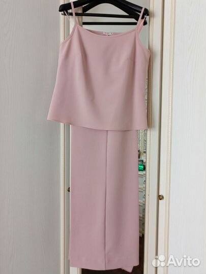 Костюм женский нарядный