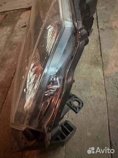 Фара правая honda freed