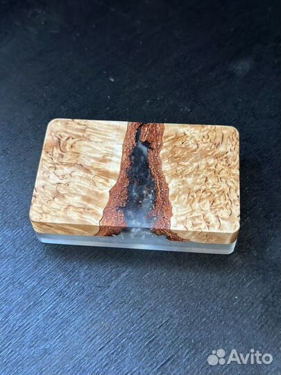 Подставка для телефона из дерева