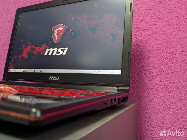 Игровой ноутбук msi i7-8/6 ядер/16/1050ti 4gb/FHD