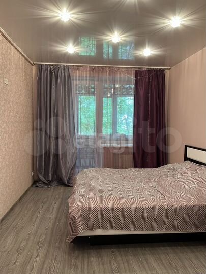 3-к. квартира, 57,4 м², 1/2 эт.