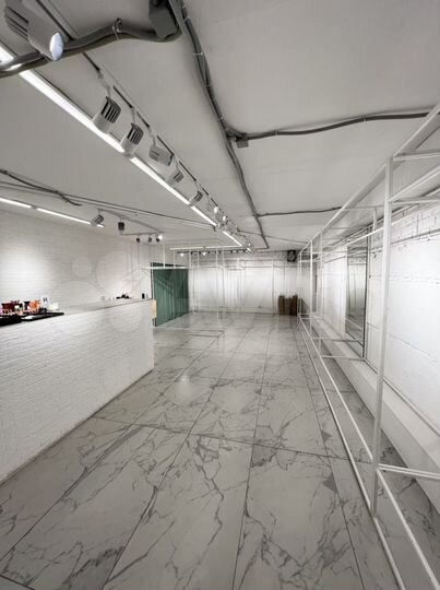 Торговая площадь, 270 м²