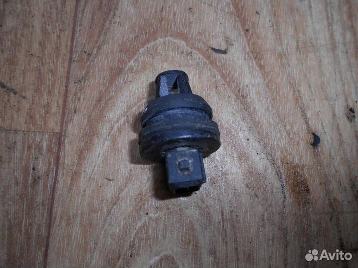 Датчик температуры воздуха Hyundai Accent I 1994