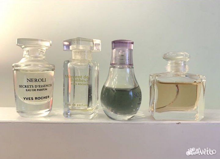 Флаконы миниатюры Ив Роше для коллекции