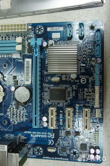 Материнская плата Gigabyte GA-H61M-DS2V