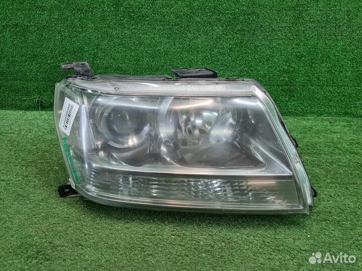 Фара правая Suzuki Grand Vitara