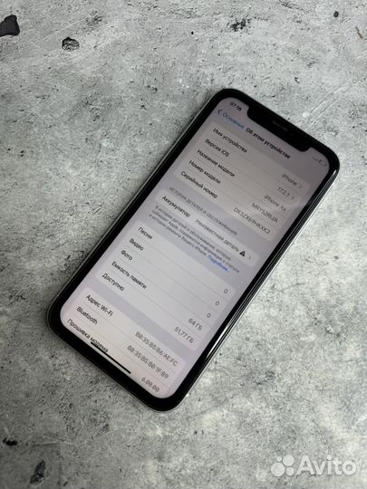 iPhone Xr, 64 ГБ