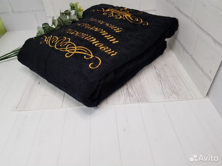 Махровый халат с вышивкой фио