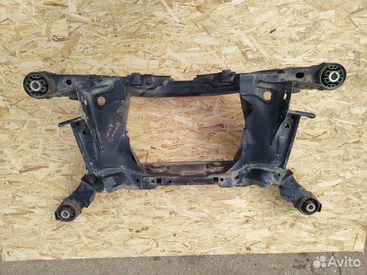 Подрамник задний Land Rover Discovery (L550) 14-22