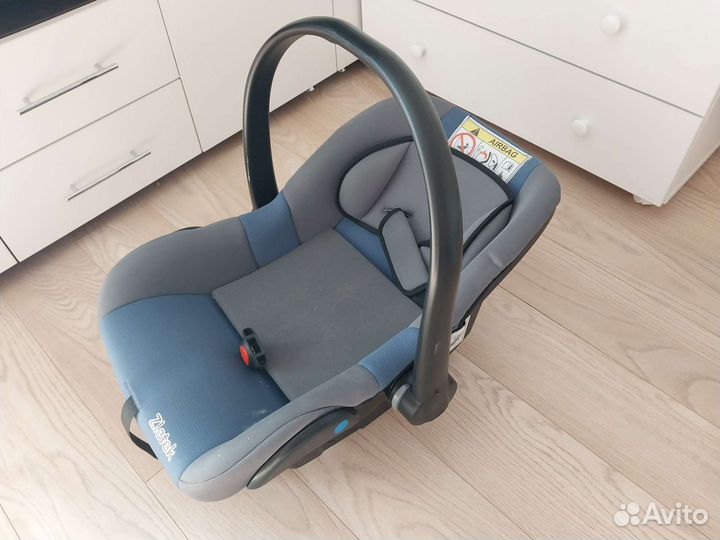 Детское автокресло zlatek