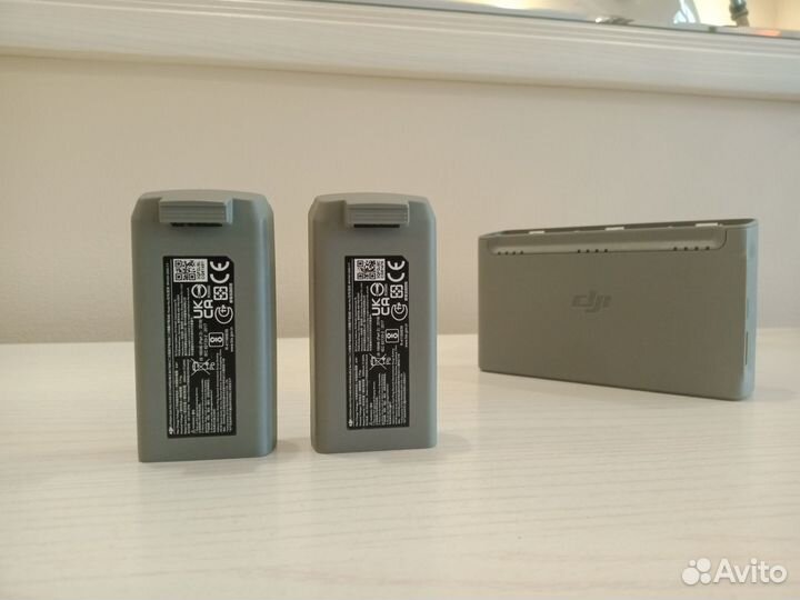 2 акб и зарядный хаб dji mini 2