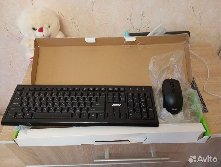 Беспроводная клавиатура и мышь