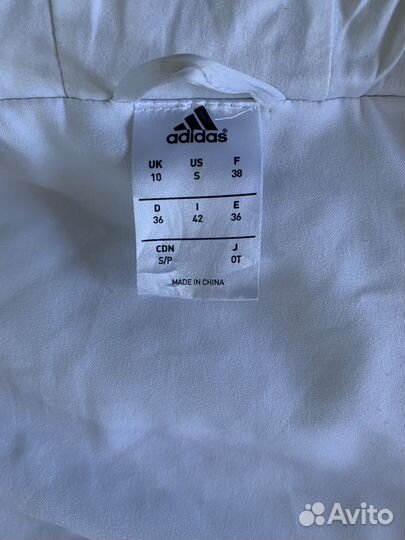 Куртка adidas женская 42