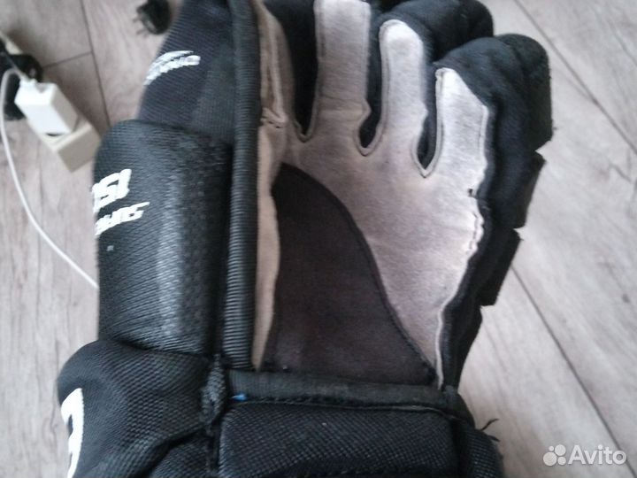 Краги хоккейные Bauer supreme 150