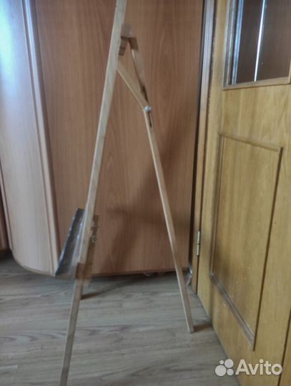 Мольберт напольный Лира
