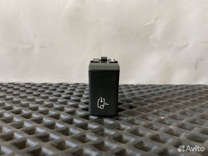 Кнопка (выключатель) Volvo FH4 21211199