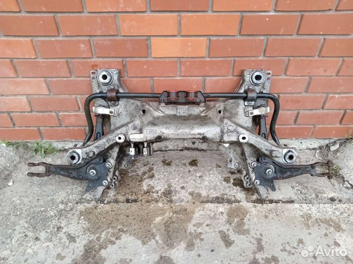 Подрамник двс на пежо 407 2.0