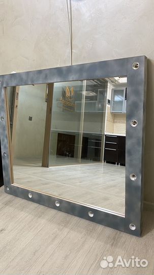 Зеркало с подсветкой