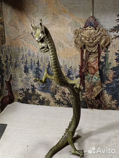 Дракон бронза