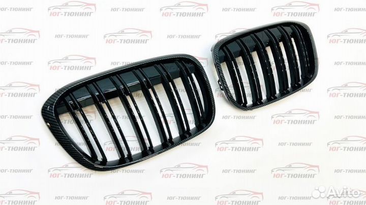 Решетка на BMW X1 F48 в стиле M под карбон