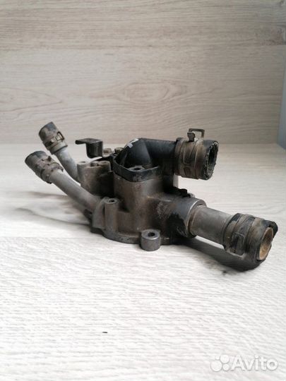 Термостат Nissan Primera P12 1.8 QG18DE 2004