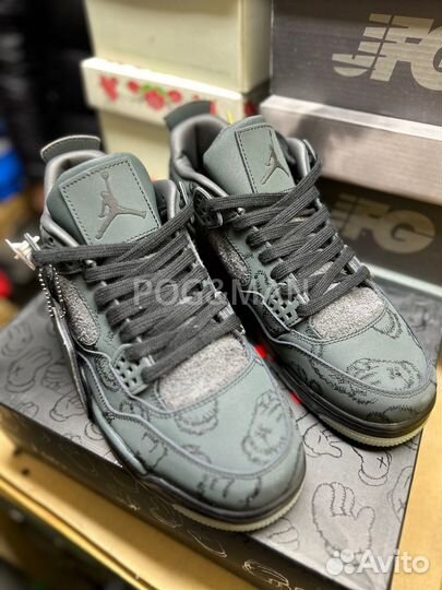 Кроссовки Nike Air Jordan 4 retro x Kaws