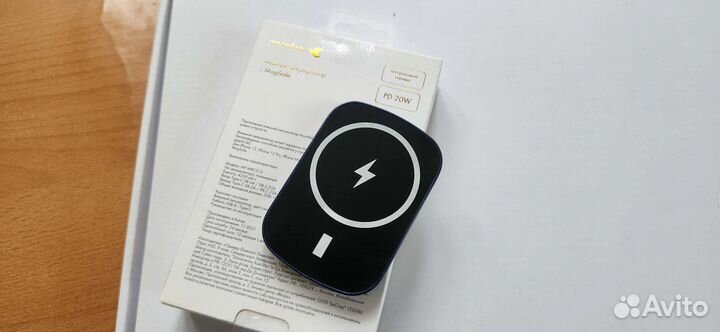 Аккумулятор Moonfish беспроводной с magsafe 4200ma