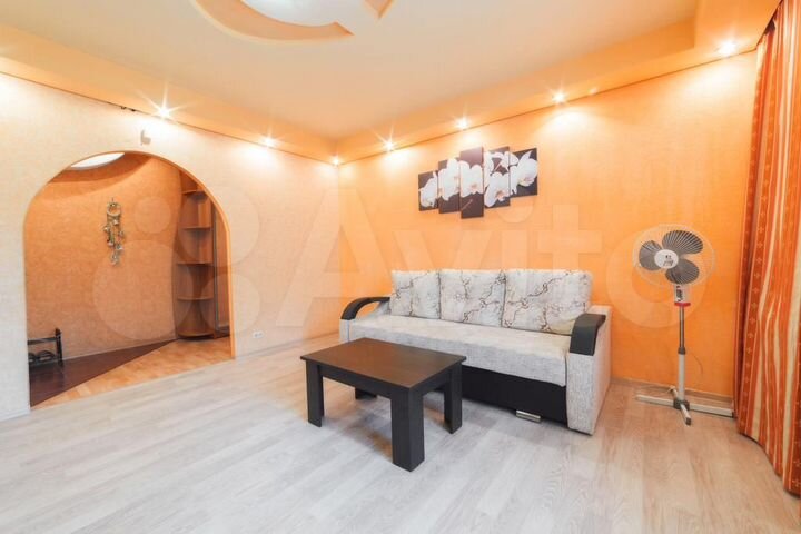 2-к. квартира, 54 м², 3/10 эт.