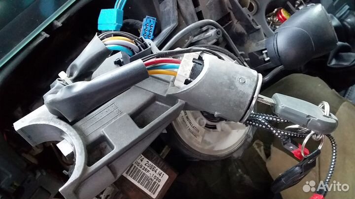 Вскрытие замков автомобилей. Открыть машину