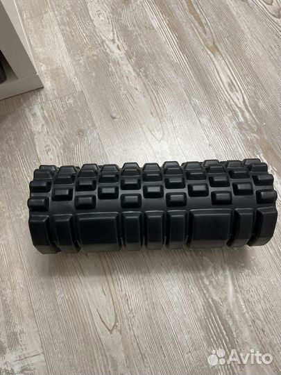 Массажный ролик для спины