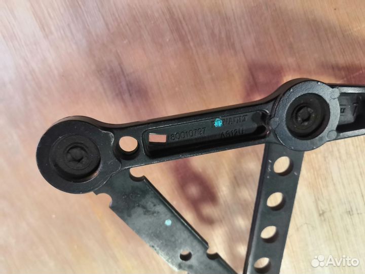 80010797 поводок Стеклоочистителя renauit scenic 2