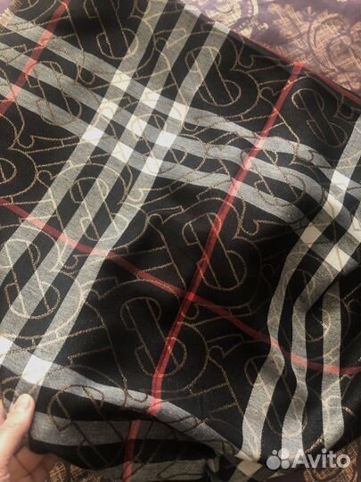 Палантин burberry новый