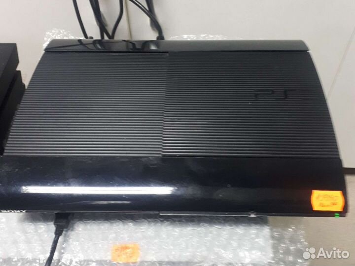 Sony PS3 super Slim 500gb Прошита + игры. 2 джоя