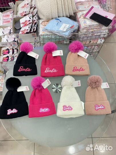 Зиняя шапка на девочку барби