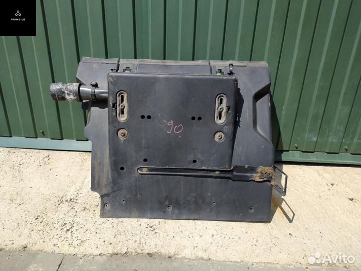 Подкрылок оси перед. лев. Renault T-Series 2014