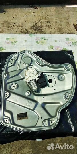 Стеклоподъёмник в сборе задний левый. Октавия А5