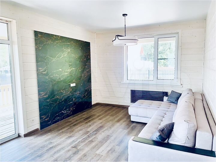 Дом 190 м² на участке 7,5 сот.