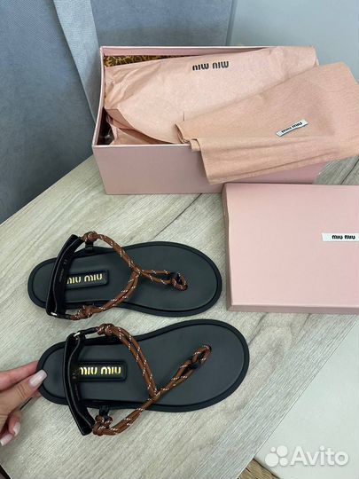 Сандалии женские Miu Miu