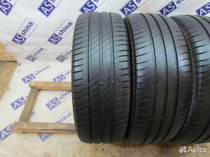 Michelin Agilis 235/65 R16C 96R