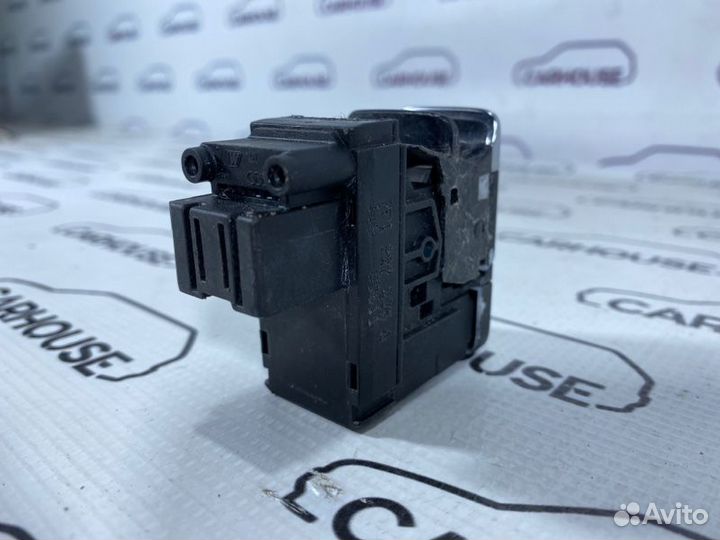 Кнопка ручника Volkswagen Touareg NF