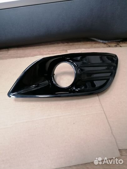 Решетка бампера (пер.прав.с отв.под п/т) Focus 08