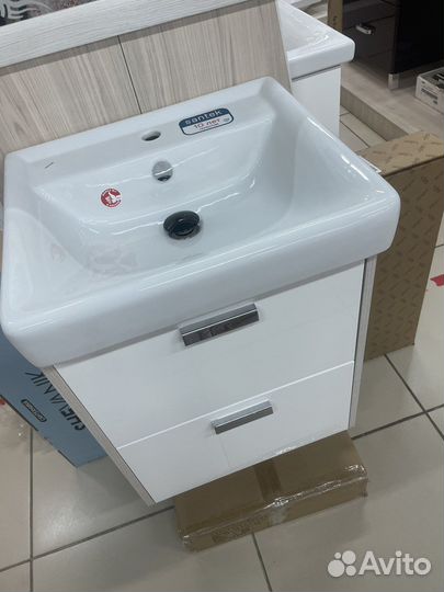 Продается новый стильный комплект 3 в 1 в ванную