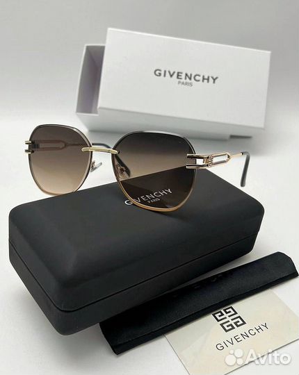 Солнцезащитные очки givenchy