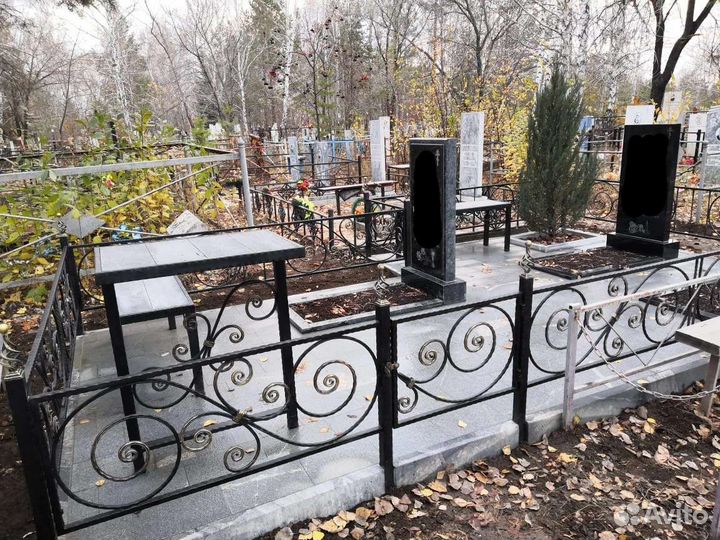 Кованые ограды, кресты, памятники