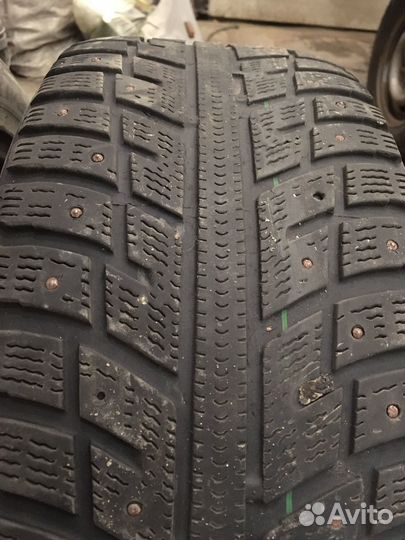 Kumho I'Zen KW22 215/55 R16