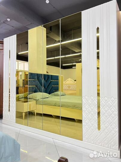 Спальные Гарнитуры