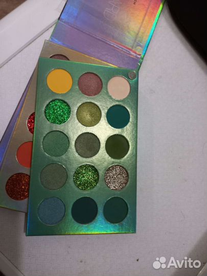 Палетка теней 4 в 1 новая