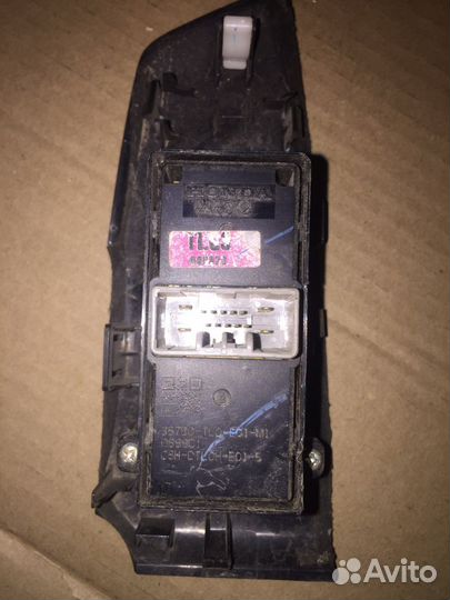 Honda Accord 8 кнопка стеклоподьемника