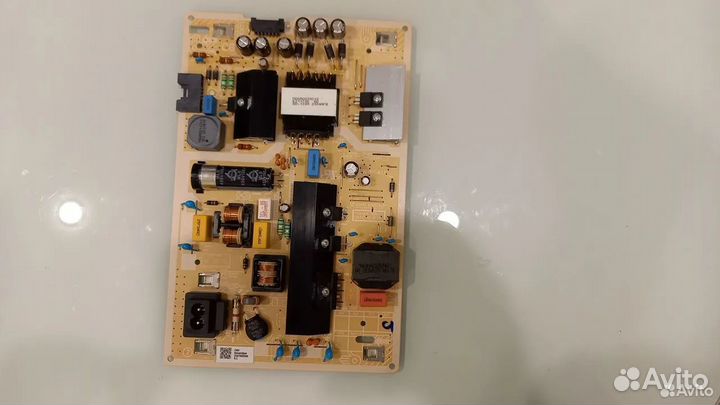 Разбор Samsung UE55TU8000