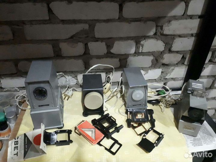 Диапроекторы фильмоскопы с диафильмами из СССР